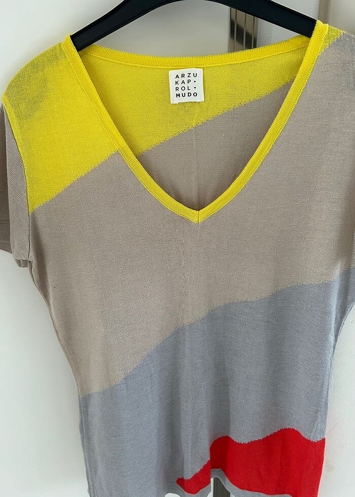 Arzu Kaprol kısa kollu triko bluz - Görsel 3