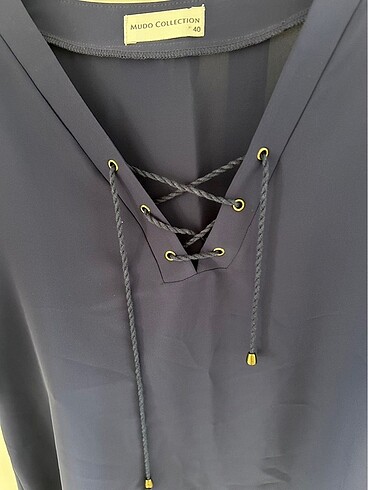 Mudo lacivert V yaka bluz - Görsel 3