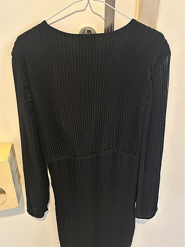 Trendyol milla siyah pileli gece elbisesi - Görsel 5