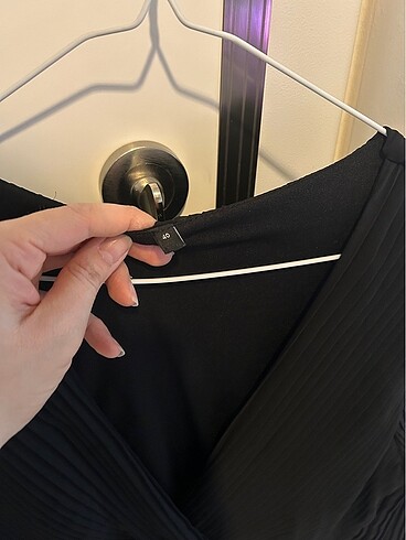 Trendyol milla siyah pileli gece elbisesi - Görsel 7