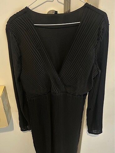 Trendyol milla siyah pileli gece elbisesi - Görsel 6