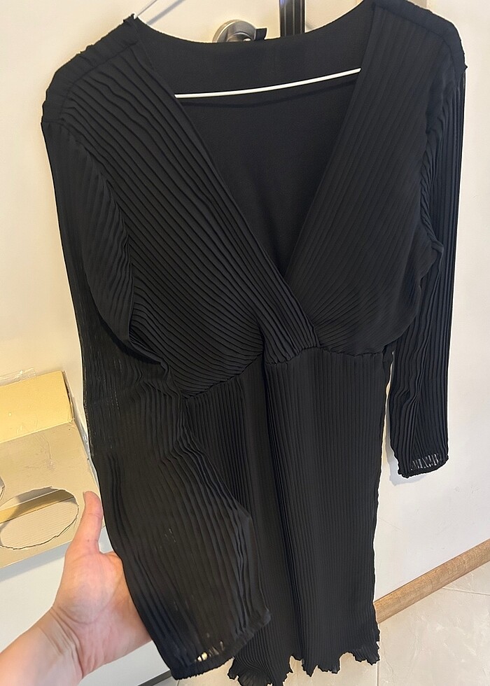 Trendyol milla siyah pileli gece elbisesi - Görsel 3