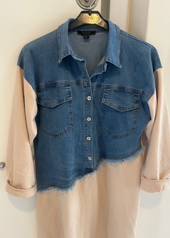 Cos kot detaylı bej düğmeli sweat elbise - Görsel 2