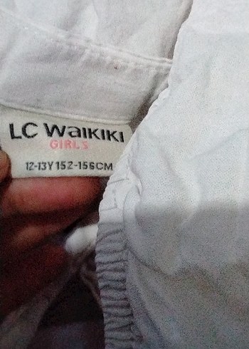 LC Waikiki Beyaz Nakışlı üst. 12-13yaş