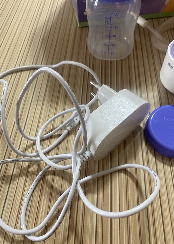 Lansinoh Kompakt Tekli Elektrikli Göğüs Pompası - Görsel 4