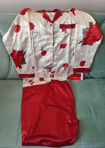 Diger Kırmızı Desenli Kadın Saten Pijama Takımı