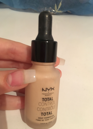 Nyx Fondöten