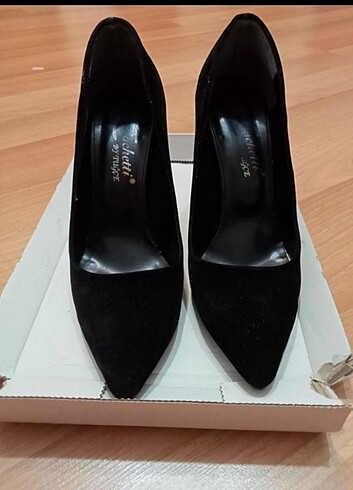 39 Beden siyah Renk Tochetti by tuğçe stiletto