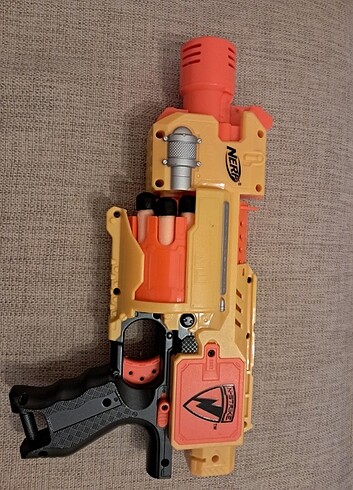 Nerf strike 