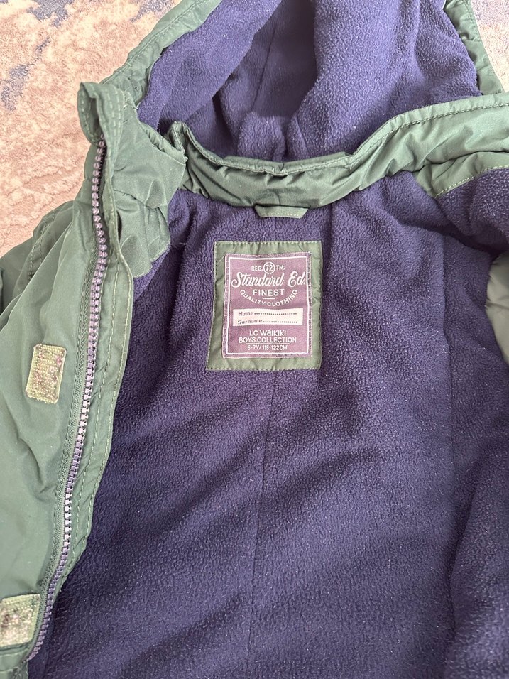 Erkek Çocuk Koyu Yeşil Kapüşonlu Mont - Görsel 2