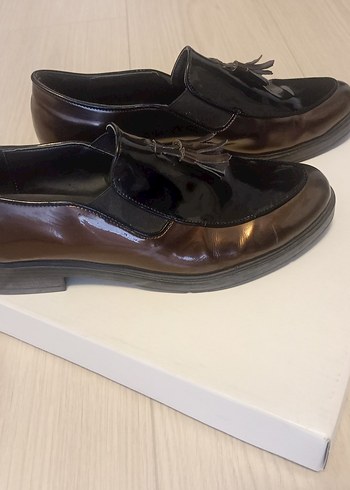 Parlak Kahverengi Püsküllü Blok Topuklu Klasik Ayakkabı - Görsel 5