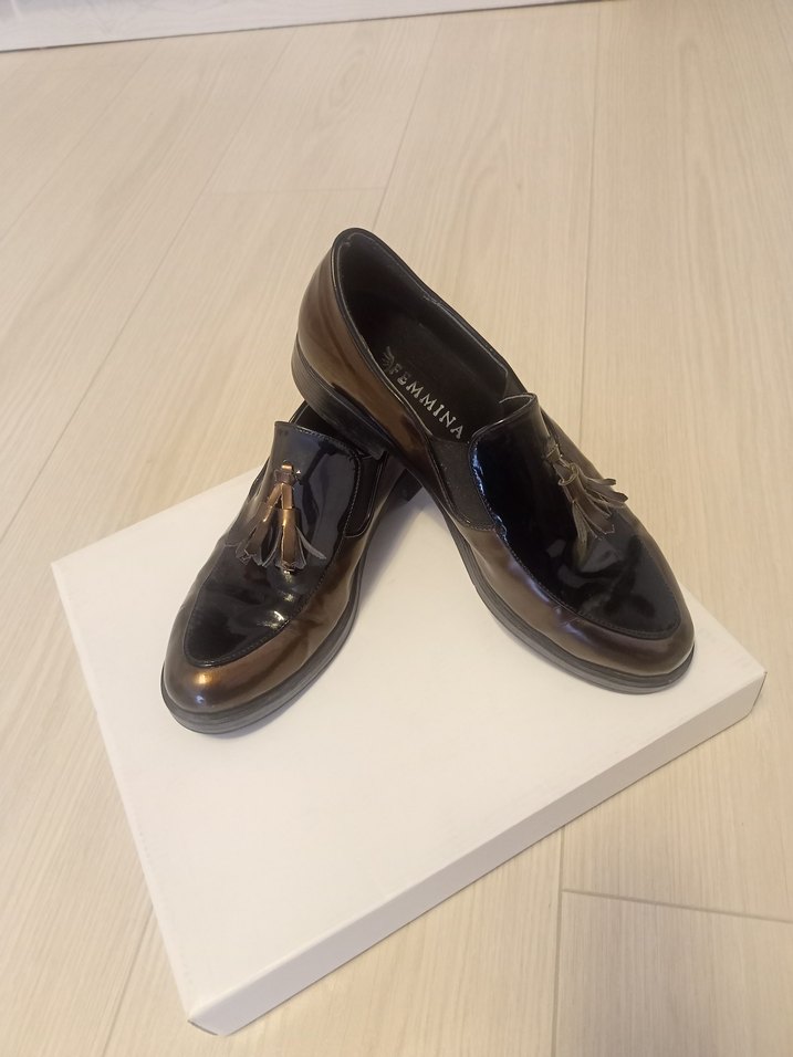 Parlak Kahverengi Püsküllü Blok Topuklu Klasik Ayakkabı - Görsel 3