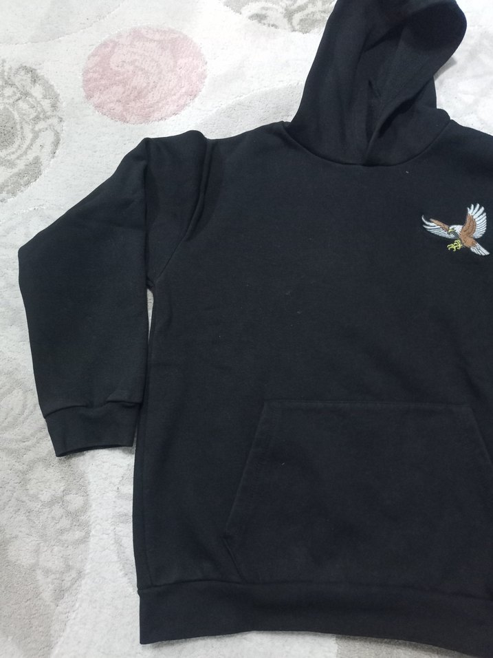 Nakışlı Kapüşonlu Siyah Sweatshirt - Görsel 2
