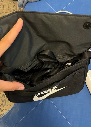 Nike Nike Siyah Erkek Omuz Çantası hiç kullanılmamış