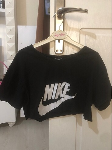 Crop T-shirt