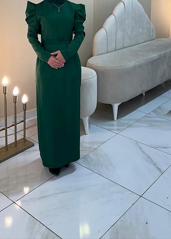 Uzun Kollu Koyu Yeşil Drapeli Uzun Elbise - Görsel 2