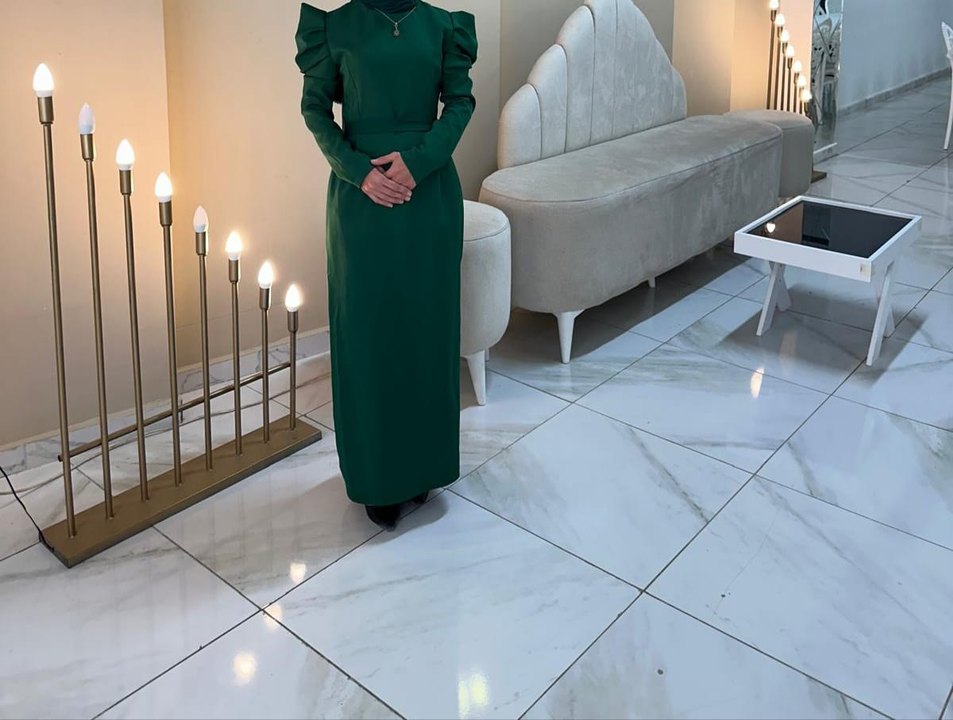 Uzun Kollu Koyu Yeşil Drapeli Uzun Elbise - Görsel 2