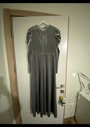 Gri Uzun Drapeli V Yaka Kadın Elbise - Görsel 4