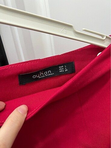 l Beden kırmızı Renk Mini etek diz kapağı hizasında kalır
