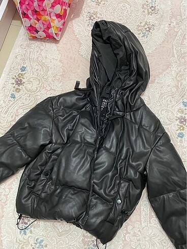Stradivarius şişme mont