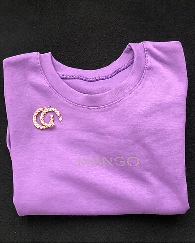 Mango Yazılı Mor kısa tshirt