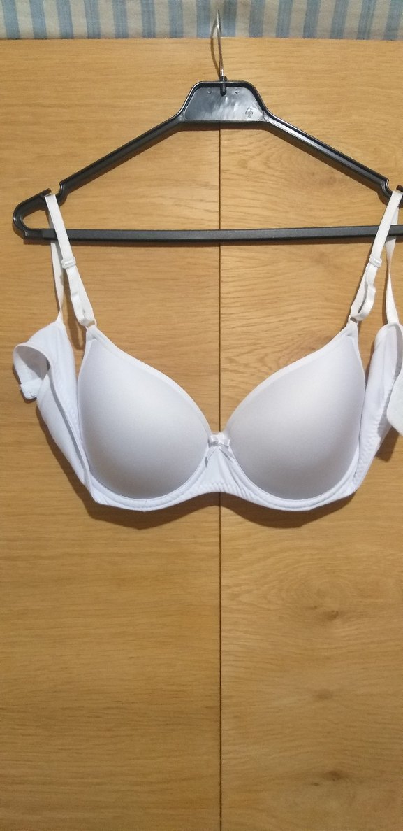 Beyaz Sütyen - Görsel 2