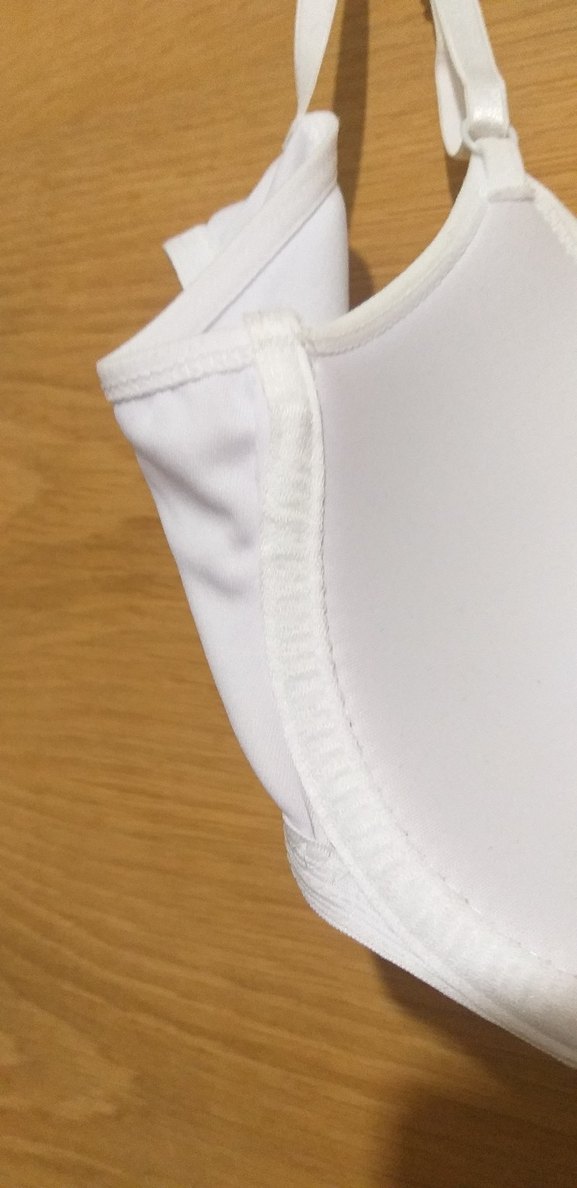 Beyaz Sütyen - Görsel 3