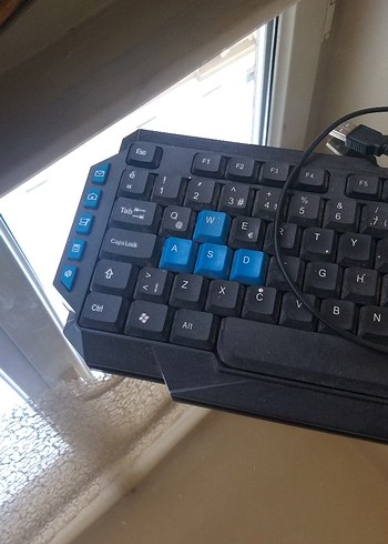 Mavi Detaylı TGDES Kablolu Klavye - Görsel 4