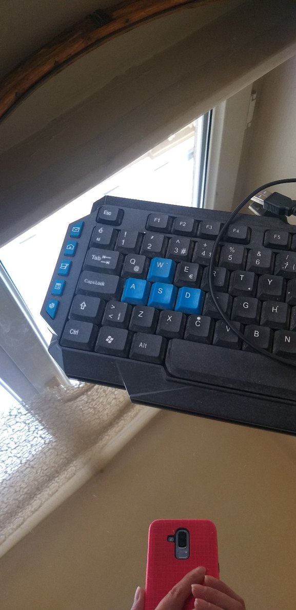 Mavi Detaylı TGDES Kablolu Klavye - Görsel 4