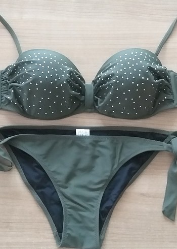Yeşil Bikini Takımı - Görsel 2