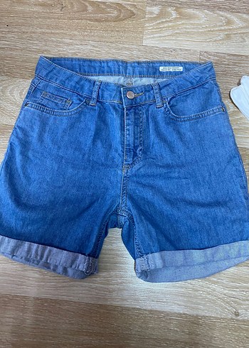 Kadın Mavi Rahat Kesim Mini Denim Şort