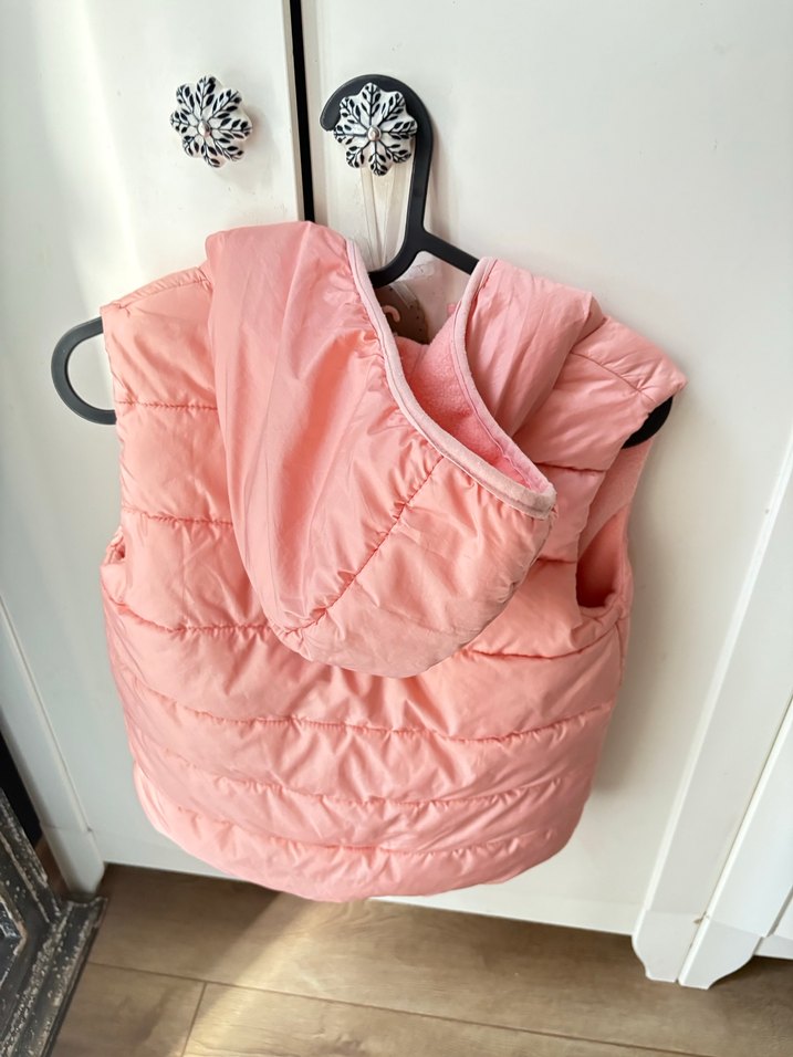 Kız Çocuk Pembe Kapüşonlu Fermuarlı Yelek - Görsel 5