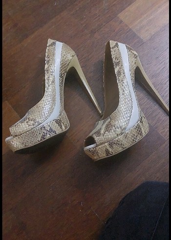 Bej Yılan Desenli sertaç delibaş tasarım el yapımı ayakkabı yeni - Görsel 2
