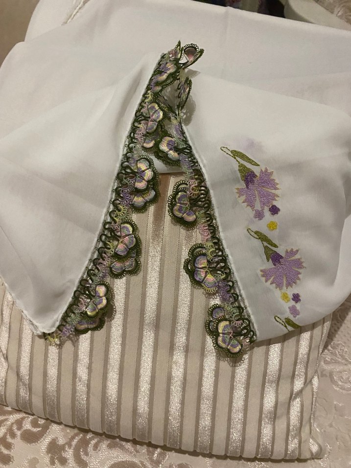 Mekik oyalı makine nakışlı namaz örtüsü - Görsel 4