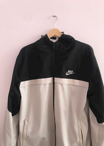 Nike Siyah Beyaz Kapusonlu Orijinal