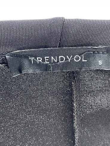 s Beden siyah Renk Trendyol & Milla Mini Şort %70 İndirimli.