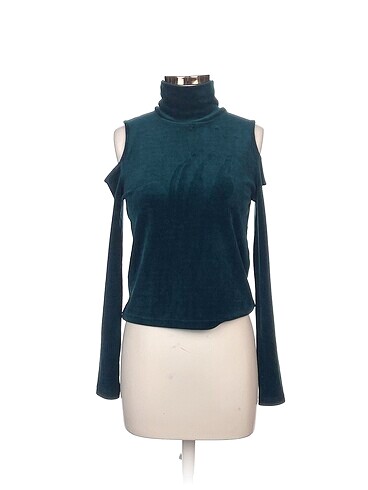 Zara Bluz %70 İndirimli.