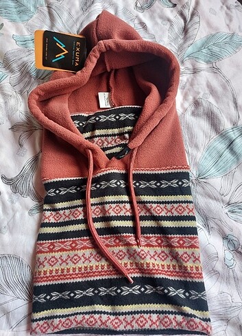 Şapkalı boyunluk 