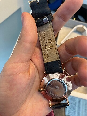 Beden daniel wellington saat