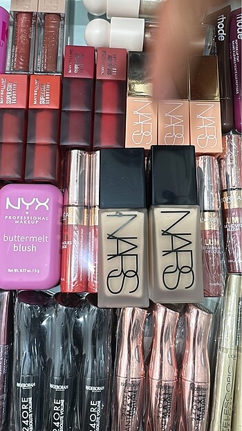 NARS FONDÖTEN