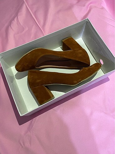 Topuklu süet ayakkabı - Görsel 3