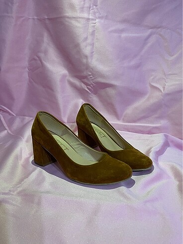 Topuklu süet ayakkabı - Görsel 4