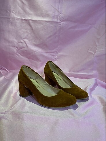 Topuklu süet ayakkabı - Görsel 5