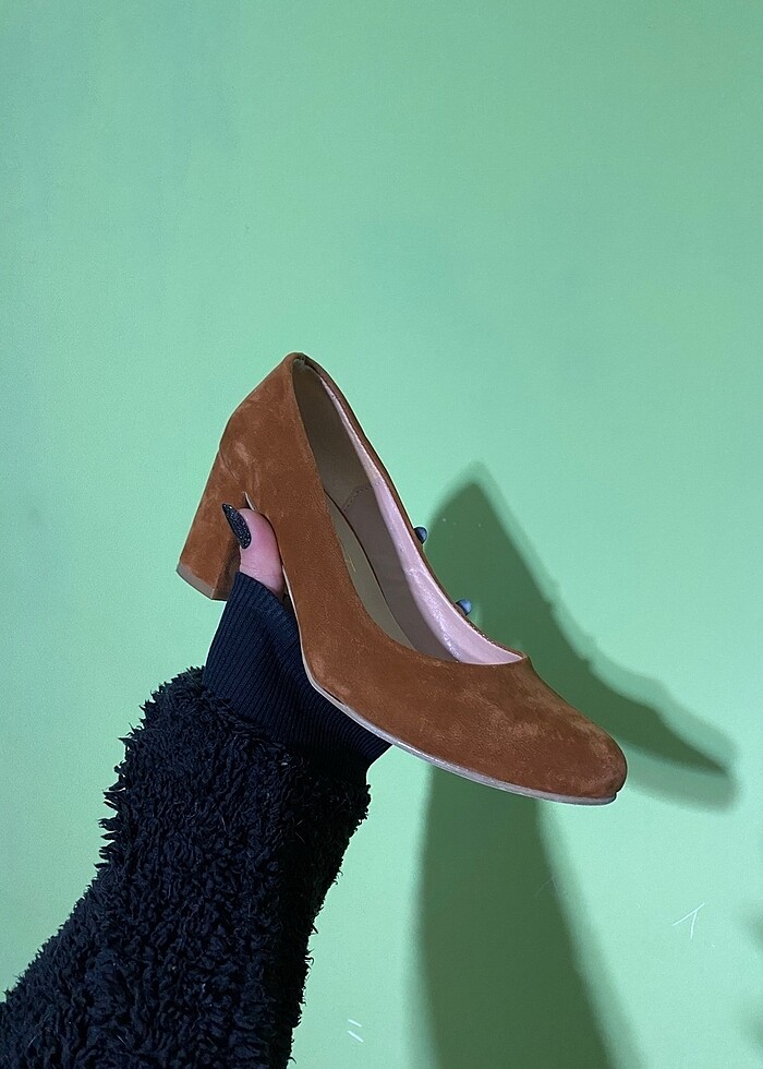 Topuklu süet ayakkabı - Görsel 2