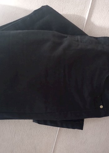 Siyah Fermuarlı Dar Kesim Kadın Jean - Görsel 5