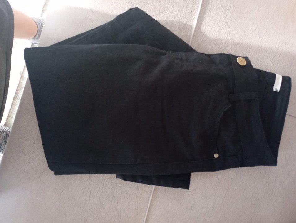 Siyah Fermuarlı Dar Kesim Kadın Jean - Görsel 5