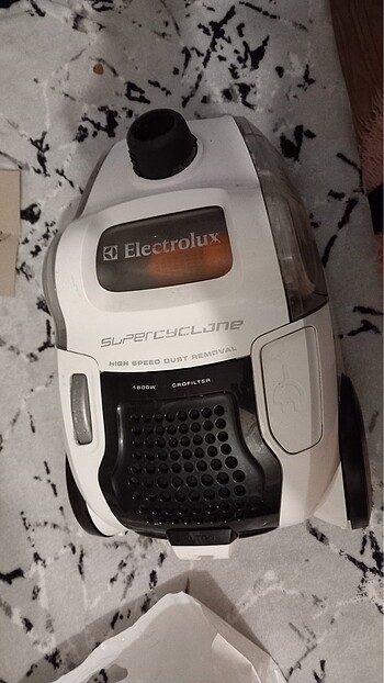 ELECTROLUX ELEKTRİKLİ SÜPÜRGE