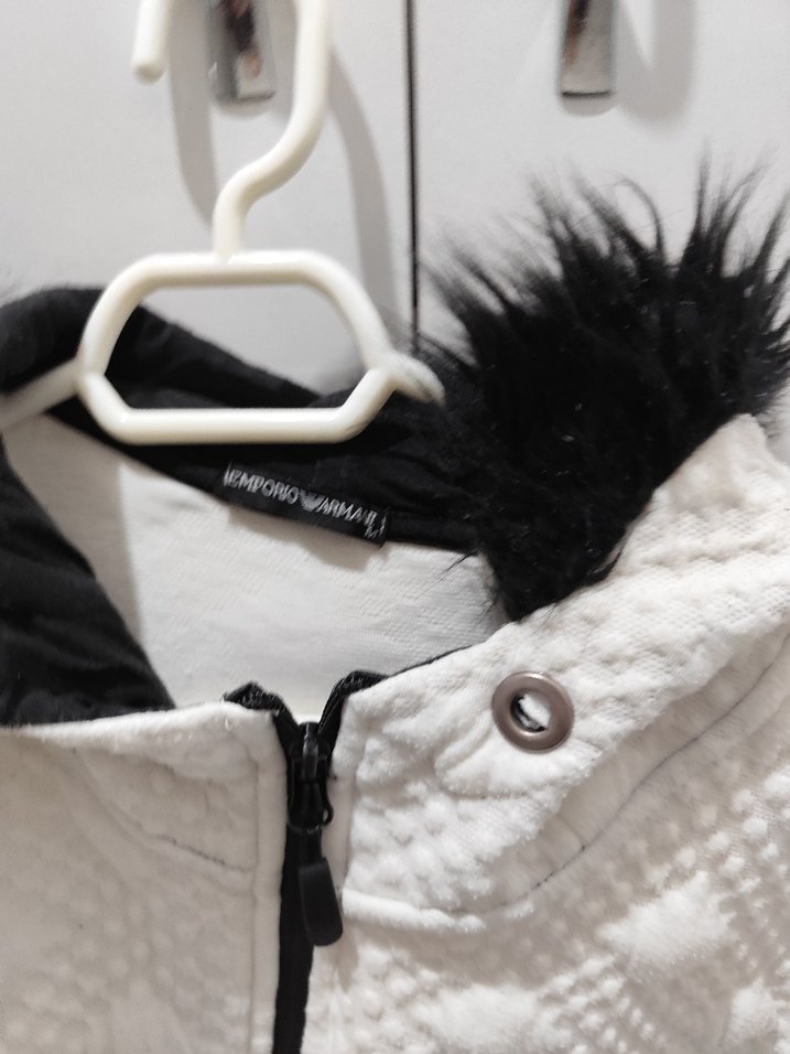 Beyaz Kapüşonlu Kısa Kadın Kışlık Ceket M beden - Görsel 2