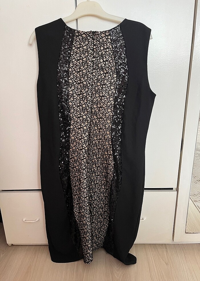 Sıfır Siyah simli ve payetli abiye bence 44 46 bedene olur - Görsel 3