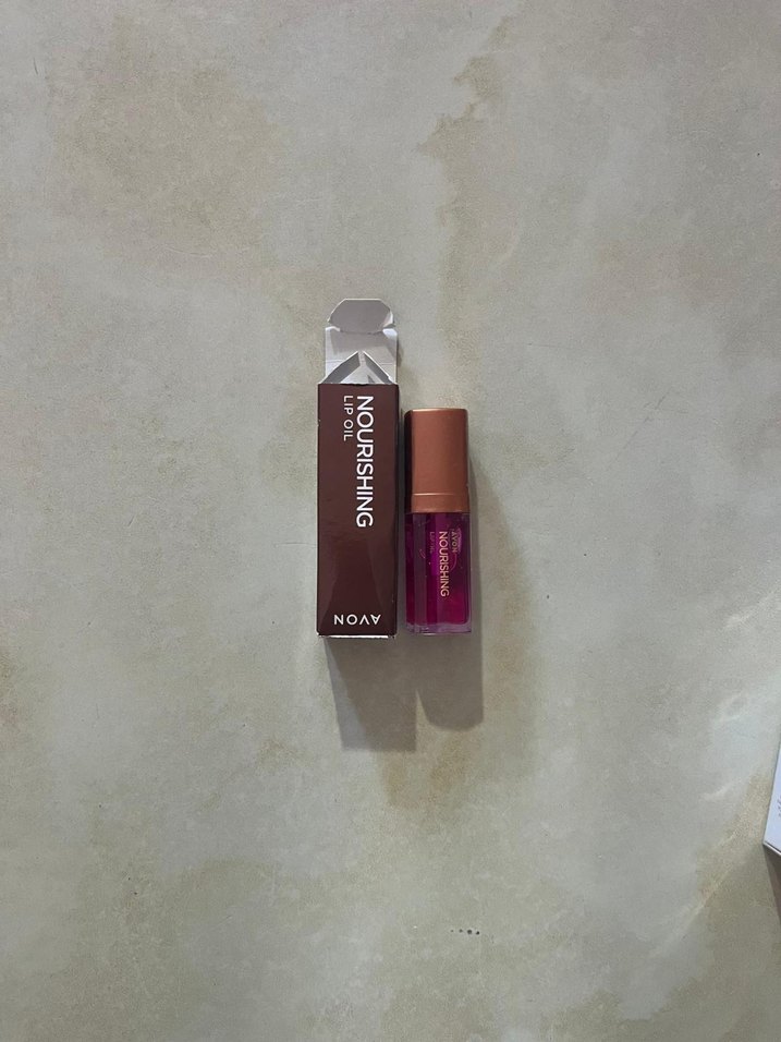 Avon Besleyici Koyu Kahverengi Dudak Parlatıcısı - Görsel 2